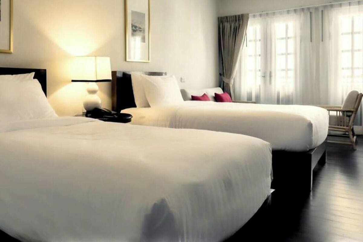 Minibar, in-room safe, desk, free WiFi