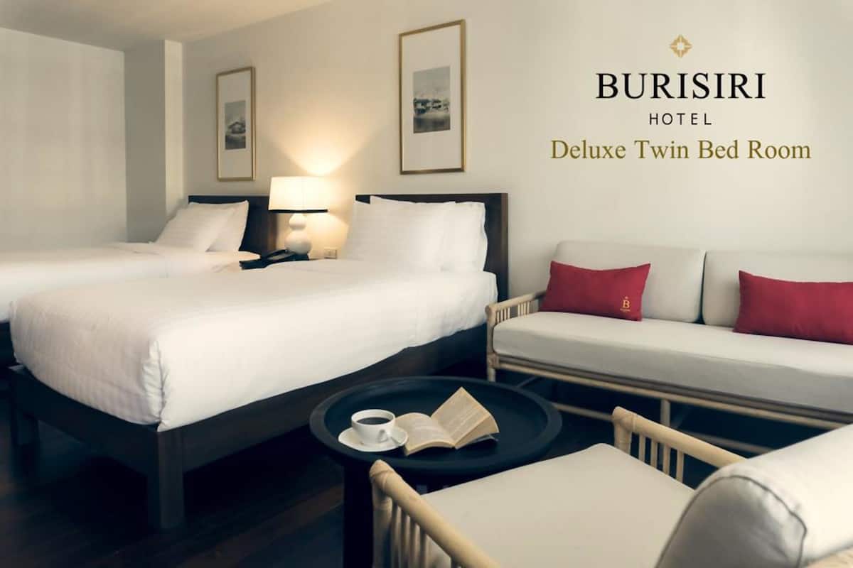 Kamar Twin Deluks | Minibar, brankas, meja kerja, dan Wi-Fi gratis