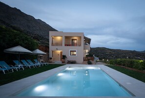 Villa, 2 Schlafzimmer, eigener Pool (Kadiani) | Außenbereich