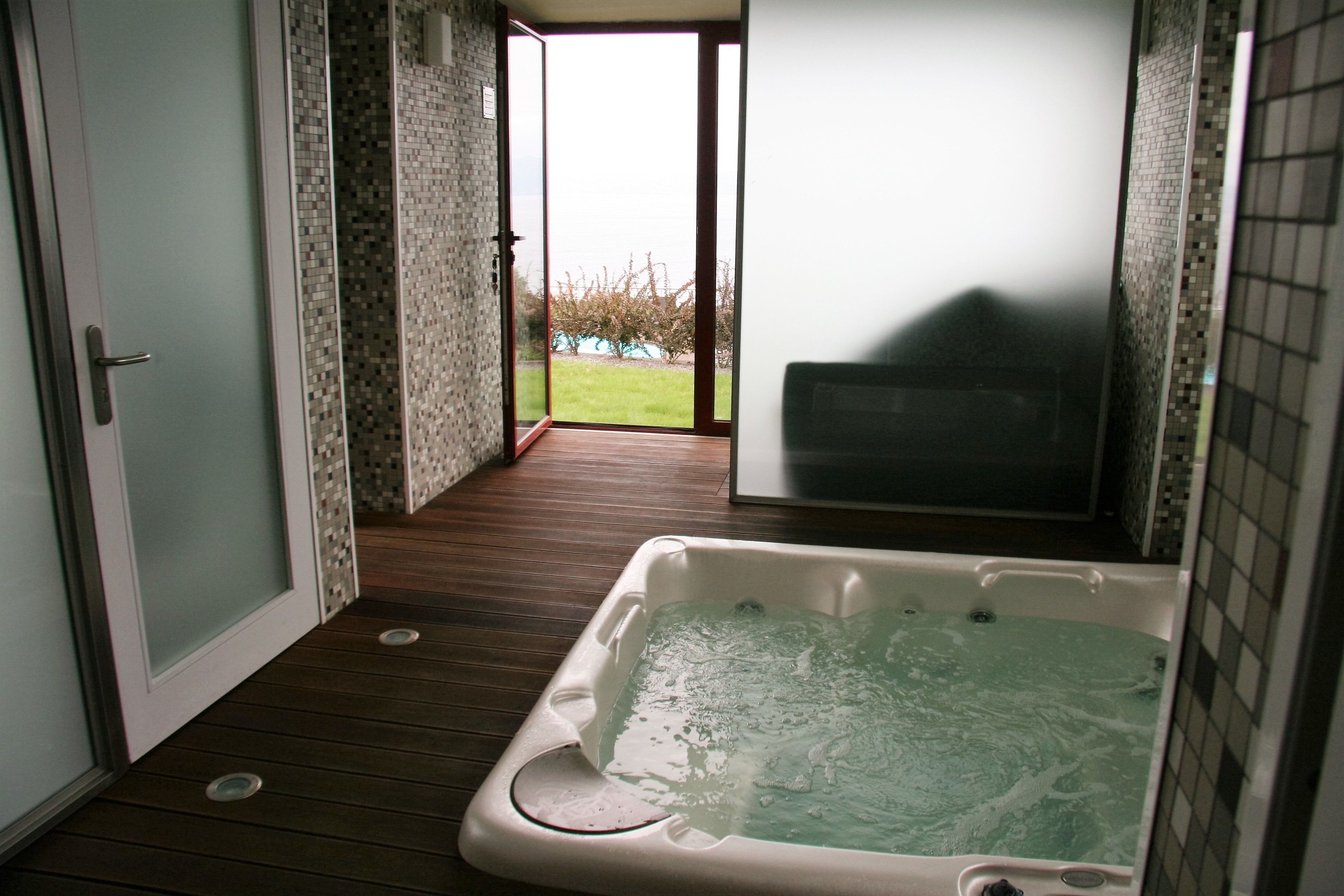 Tina de hidromasaje interior