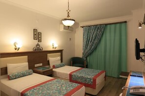 Caja de seguridad en la habitación, escritorio y insonorización