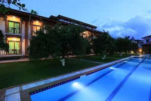 Piscina externa