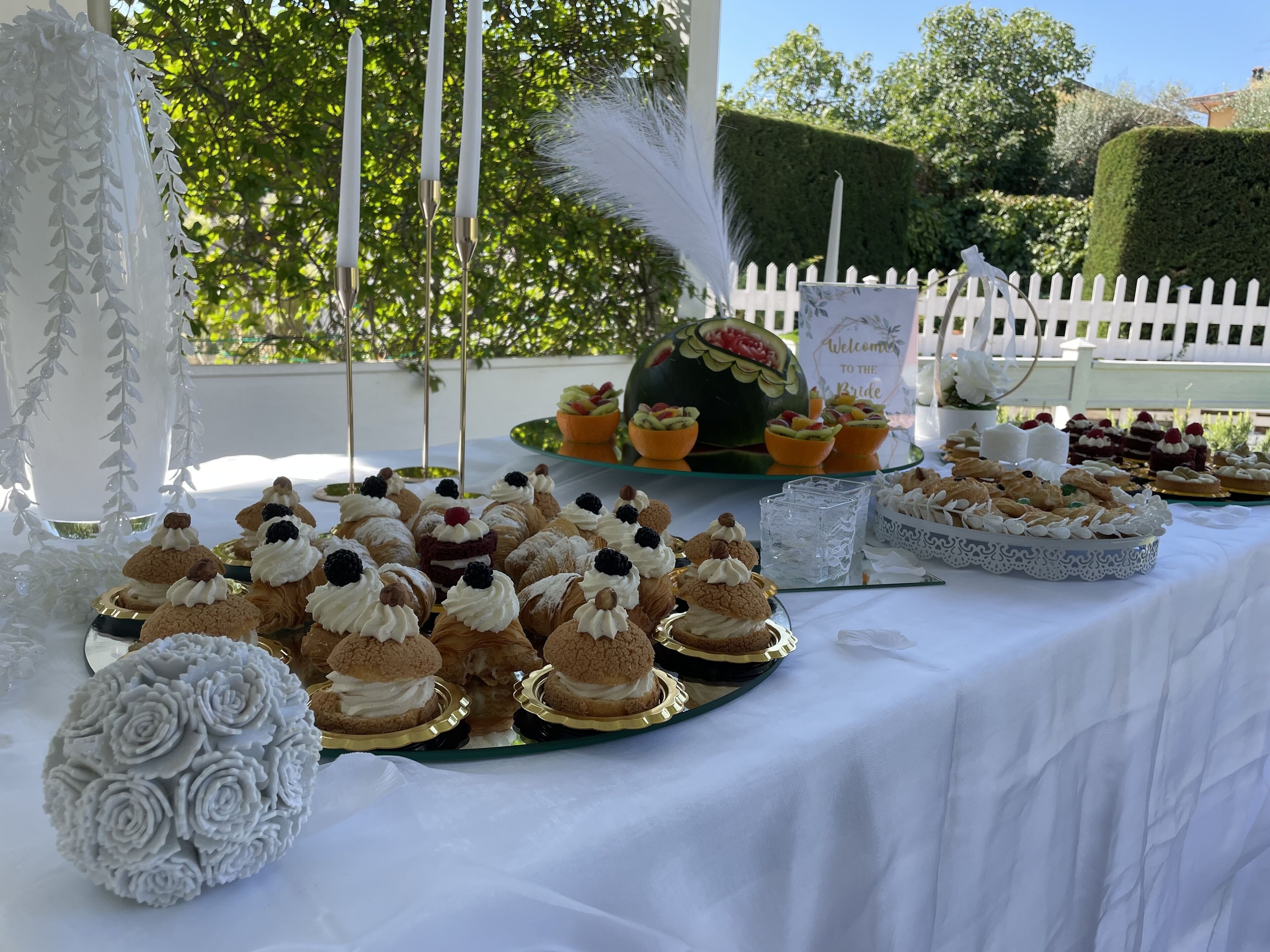 อาหารเช้าบรรจุกล่องทุกวัน (คิดค่าบริการ)