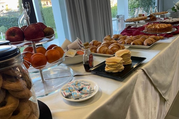 Daily to-go breakfast for a fee