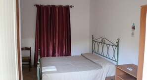 Double or Twin Room, Sea View | Premium bedding, desk, free cots/infant beds, rollaway beds