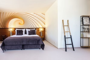 Deluxe Double Room, Mountain View | Egyptian cotton sheets, premium bedding, memory foam beds, free minibar - Villa Sokol (Samokov)