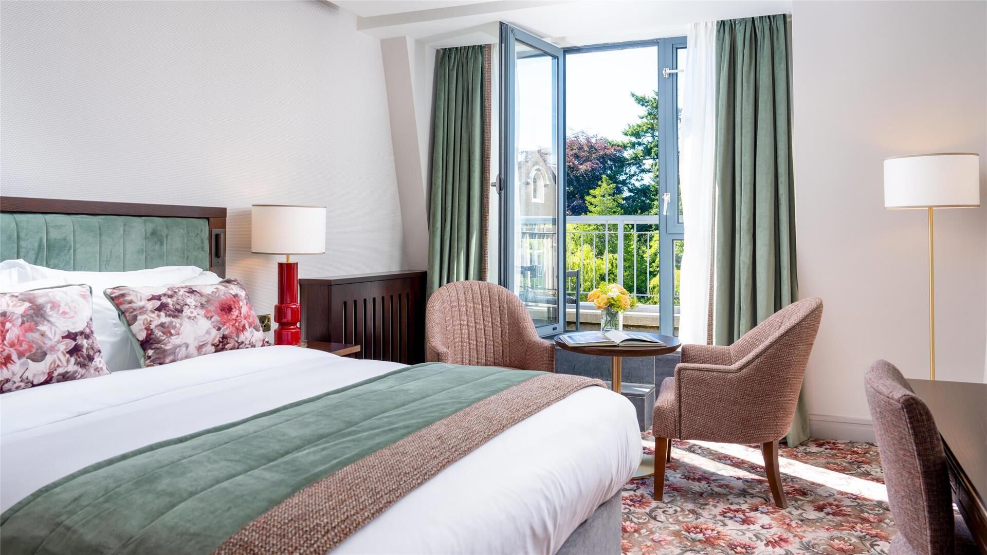 In-room safe, iron/ironing board, free WiFi, bed sheets