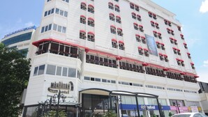 Front of property - Manhattan Hotel (Ankara)