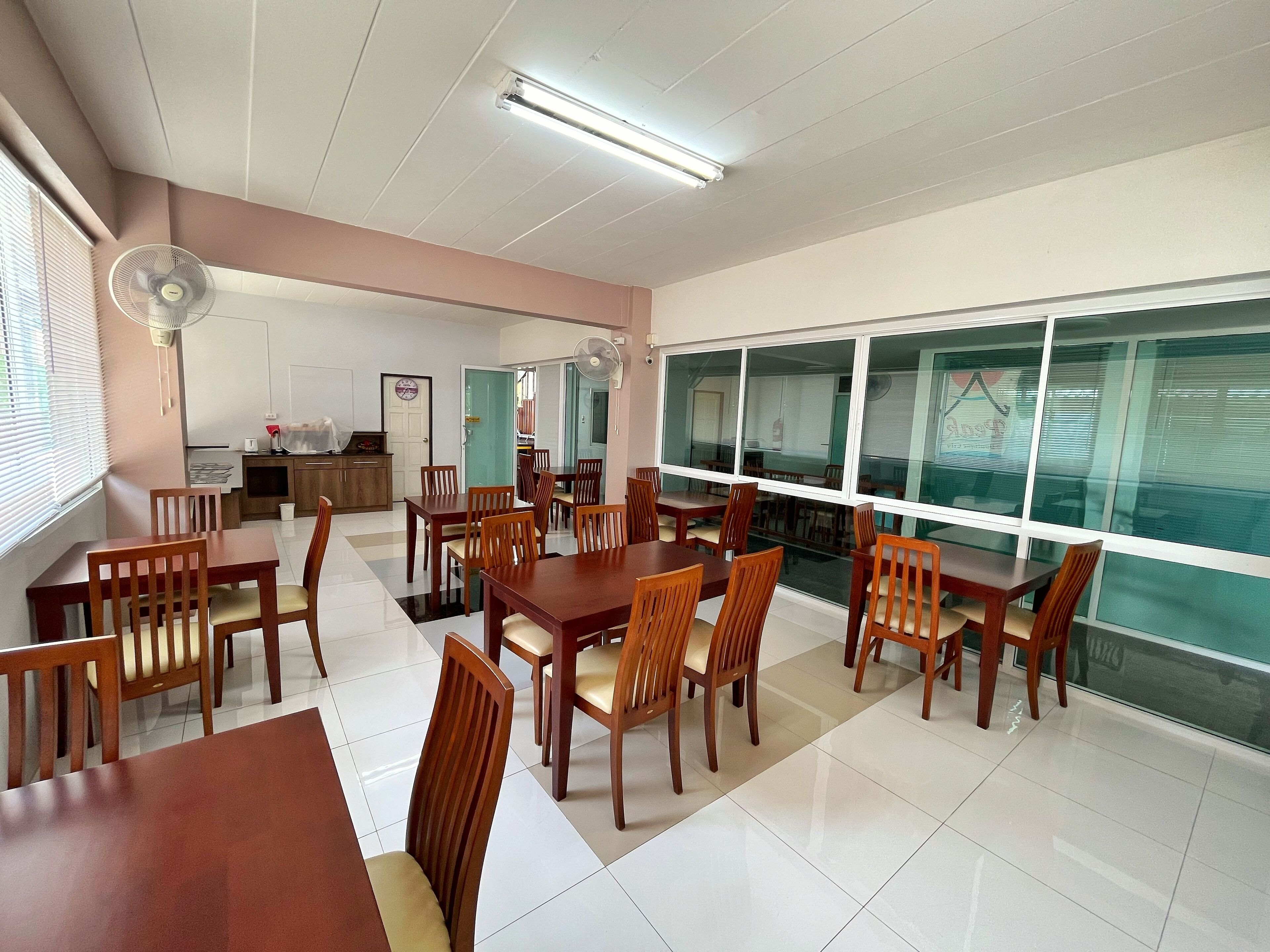 daily continental breakfast for a fee