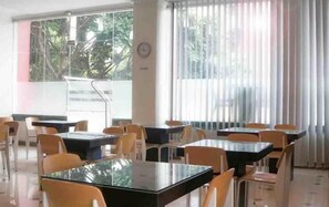 Restaurant - Win Hotel Blok M (Jakarta)