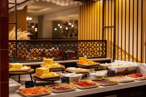 Daily buffet breakfast for a fee - Hyatt Regency Pravets Resort (Pravets)