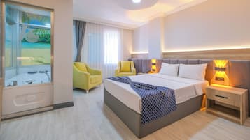 Standard Double Room | In-room safe, soundproofing, free WiFi, bed sheets