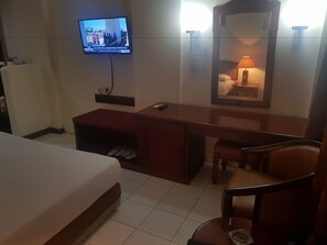 Standard Room - Hotel Surya Baru (Jakarta)
