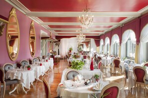 Lunch and dinner served - Hôtel Le Lac (Malbuisson)
