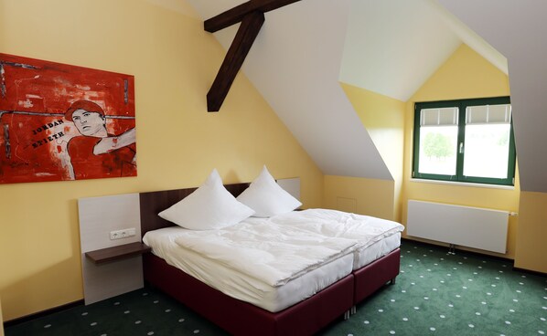 Habitación doble | Escritorio, insonorización, cunas gratuitas y wifi gratis 