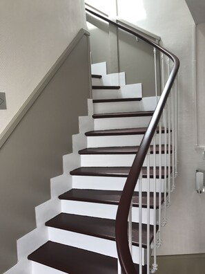 Staircase - Hotel l'Avenue (Chantilly)