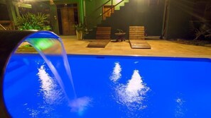 Udendørs pool, liggestole