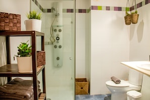 Apartment, 1 Bedroom | Bathroom