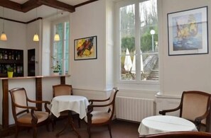 Bar (en la propiedad)