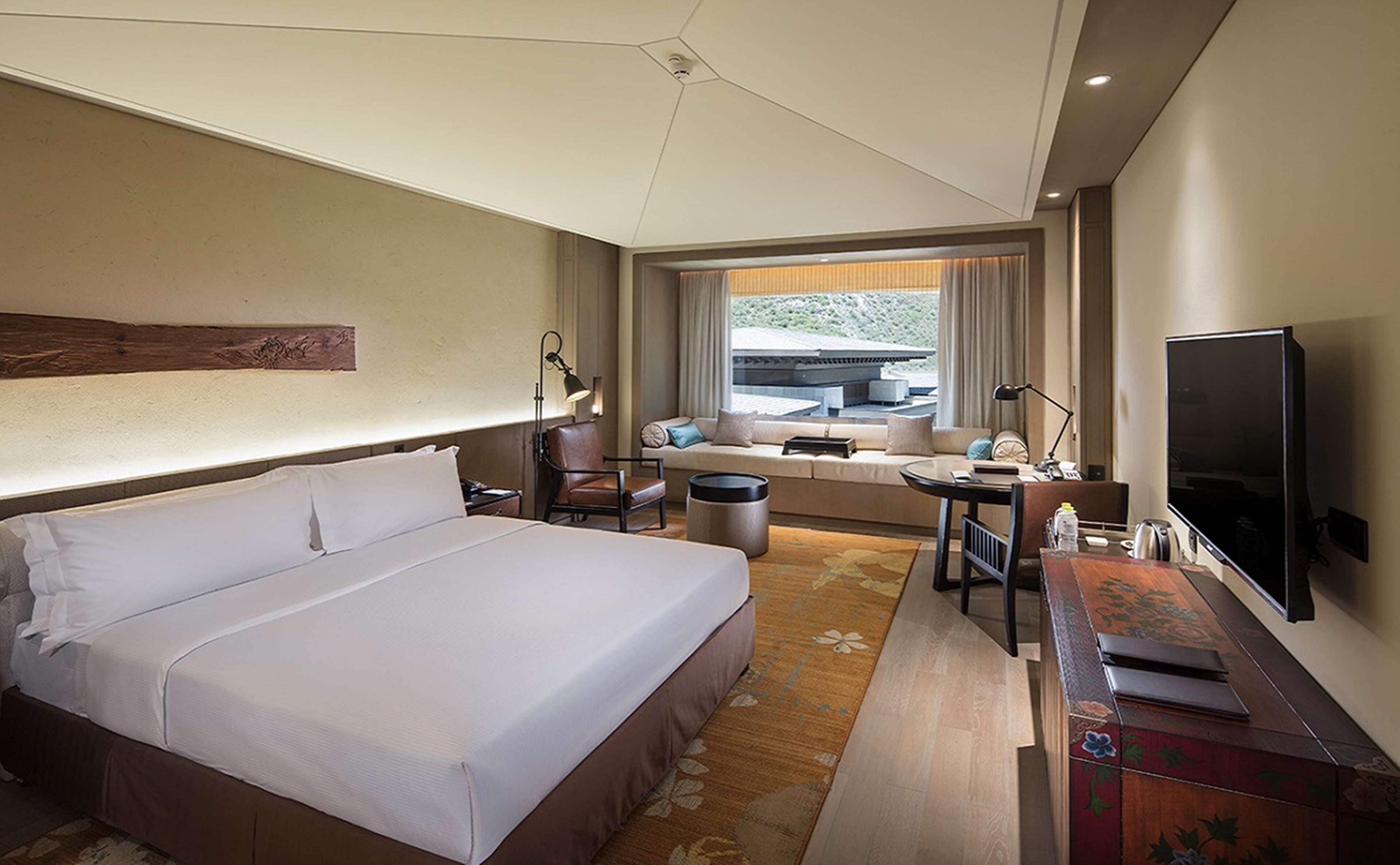 Ropa de cama de alta calidad y minibar 