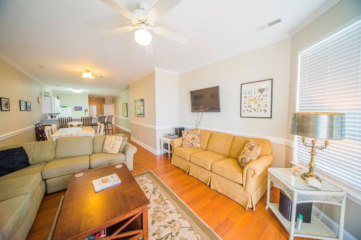 Family House, 3 Bedrooms, Ocean View, Sea Facing | Living room | TV, DVD player
