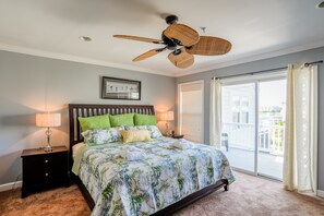 家庭獨棟房屋, 3 間臥室, 河景 | 3 間臥室、熨斗/熨衣板、免費無線上網、床單