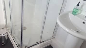 Camera con 2 letti singoli, bagno in camera | Bagno