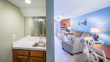 2 bedrooms, free WiFi