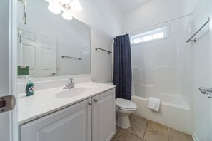 Family House, 3 Bedrooms, River View | Bathroom | Combined shower/tub, hair dryer, towels