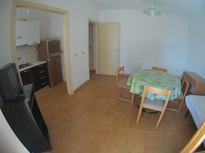 Standard Apartment, 1 Bedroom, Balcony | Living room