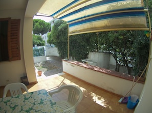Apartment, 2 Bedrooms, Garden View, Ground Floor | Veranda