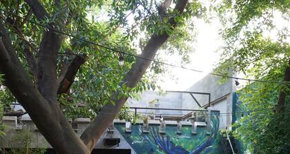 Art Factory Beer Garden - Hostel