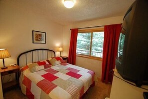 Room - Snowdance Condo 2 Bedroom Apartment by Key to the Rockies (Keystone)