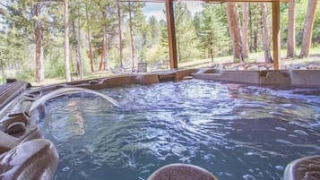 Baignoire à remous intérieure