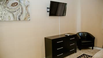 Premium bedding, iron/ironing board, rollaway beds, free WiFi