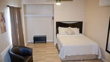 Deluxe Room, 2 Double Beds, Mountain View | Premium bedding, iron/ironing board, rollaway beds, free WiFi