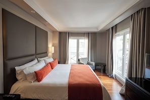 Egyptian cotton sheets, premium bedding, down duvets, pillow-top beds - Carles Hotel Buenos Aires (Buenos Aires)