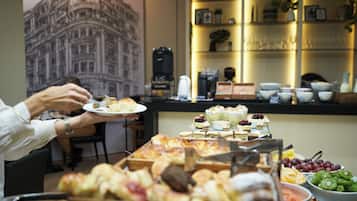Desayuno bufé gratuito y diario