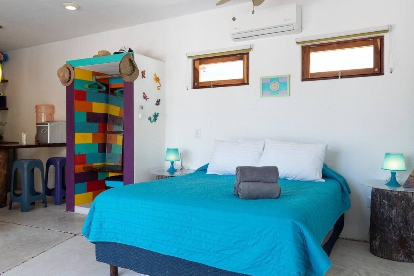 el secreto: downstairs | tempur-pedic beds, minibar, in-room safe, desk