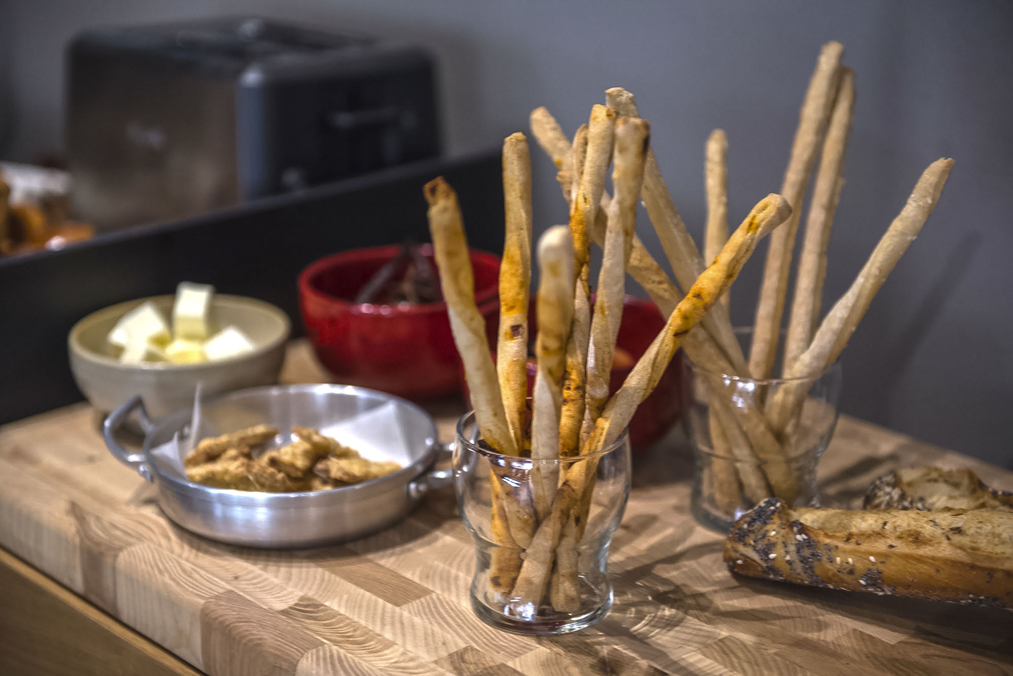 daily buffet breakfast (ils 100 per person)