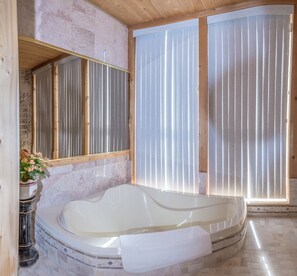 Quarto conforto, 1 cama King (King Garden ) | Banheiro