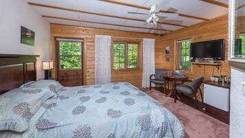 Chambre Confort, 1 grand lit, salle de bains attenante (Queen Patio) | Wi-Fi gratuit