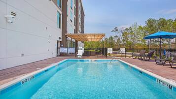 Seasonal outdoor pool