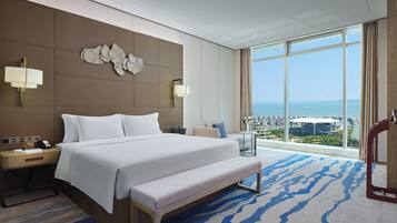 Premium bedding, minibar, in-room safe, desk