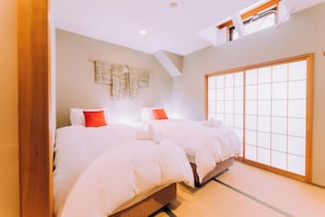 Double or Twin Room (1 guest)