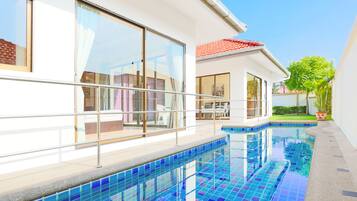 Standard Villa, 2 Bedrooms, Private Pool | Premium bedding, in-room safe, desk, blackout curtains