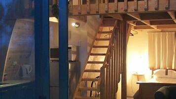 Chalet Rata | Premium bedding, soundproofing, iron/ironing board
