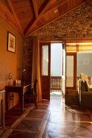 1 habitación, ropa de cama de alta calidad y minibar