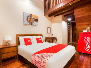 Familie suite, 2 tweepersoonsbedden | Een bureau, gratis wifi