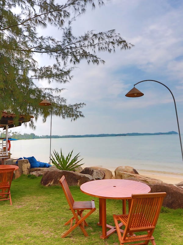 Pantai persendirian